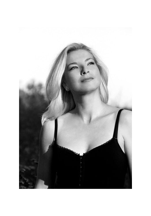 Portrait photo of our founder Lenka 